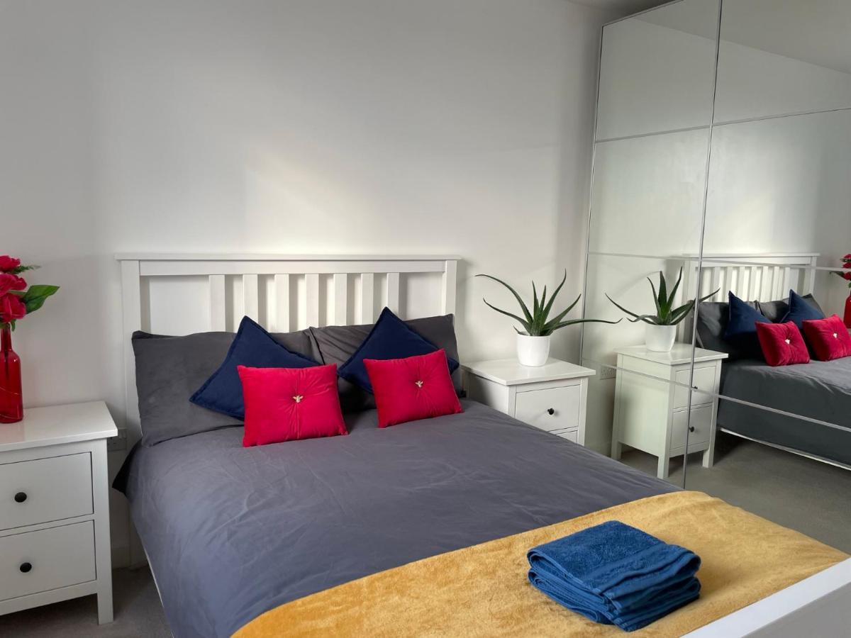 Apartamento Modern & Spacious Penthouse In North Londres Exterior foto